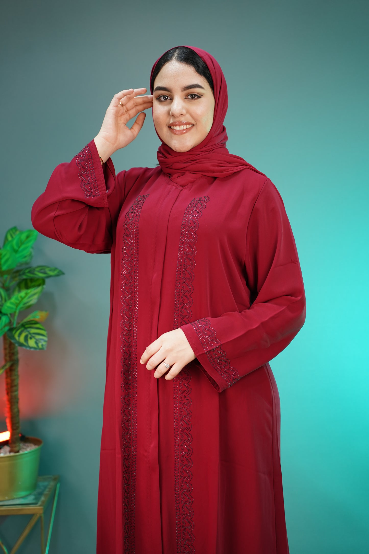 عباية علياء بالفولار إماراتية